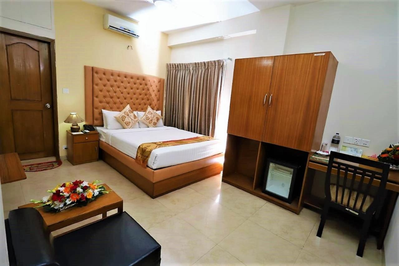 Dhaka Golden Inn - Banani'Lakeside Exterior foto